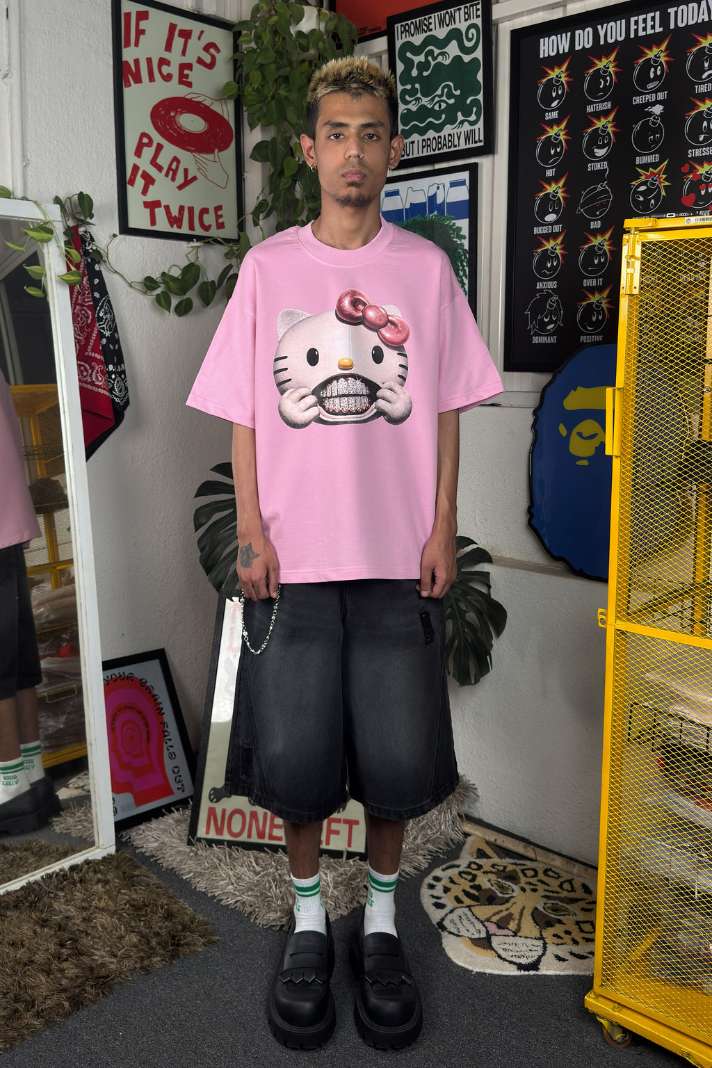 Kitty Got Ice